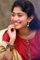 Sai Pallavi Latest HD Photos at Fidaa Movie 50 Days Sambaralu Function