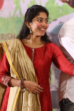 Sai Pallavi Latest HD Photos at Fidaa Movie 50 Days Sambaralu Function