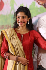 Sai Pallavi Latest HD Photos at Fidaa Movie 50 Days Sambaralu Function