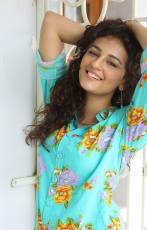 Seerat Kapoor New Latest HD Photos | Raju Gari Gadhi 2 Movie Heroine Seerat Kapoor Photo Shoot Images