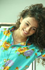 Seerat Kapoor New Latest HD Photos | Raju Gari Gadhi 2 Movie Heroine Seerat Kapoor Photo Shoot Images