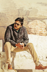 Agnathavasi Movie HD Photos Stills | Pawan Kalyan, Keerthy Suresh, Anu Emmanuel Images, Gallery