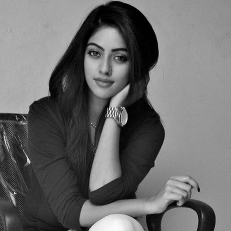 Anu Emmanuel New Latest Hd Photos Naa Peru Surya Naa Illu India Agnathavasi Agnyaathavaasi