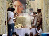 Actress Sridevi's Last Journey | Celebs Pay Respects to Sridevi | Sridevi's funeral