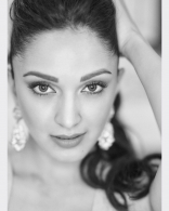 Kiara Advani New Latest HD Photos | Kabir Singh, Laxmi Bomb Movie Heroine Kiara Advani Photo Shoot Images | Laxmmi Bomb Actress