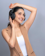 Kiara Advani New Latest HD Photos | Kabir Singh, Laxmi Bomb Movie Heroine Kiara Advani Photo Shoot Images | Laxmmi Bomb Actress