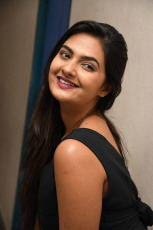 Neha Deshpande New Latest HD Photos | Dhada Puttistha Movie Heroine Neha Deshpande Photo Shoot Images