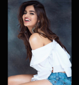 Nidhhi Agerwal New Latest HD Photos | Savyasachi Movie Heroine Nidhhi Agerwal Photo Shoot Images