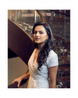 Shraddha Srinath New Latest HD Photos | Jersy Movie Heroine Shraddha Srinath Photo Shoot Images