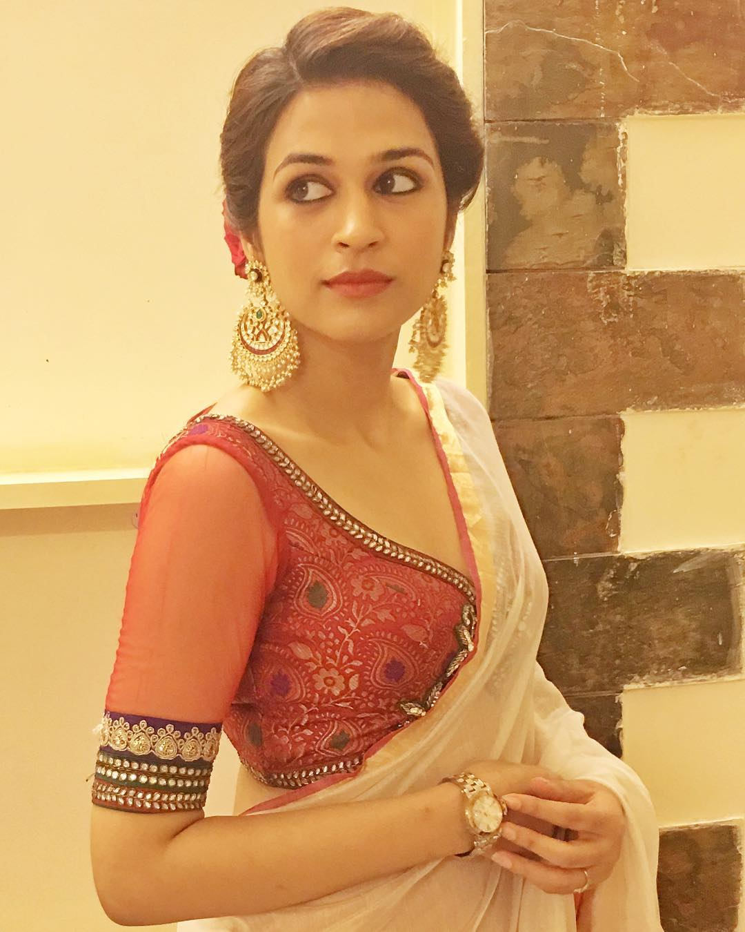 [Image: 137-Shraddha-Das-New-Latest-HD-Photos-Pa...Images.jpg]