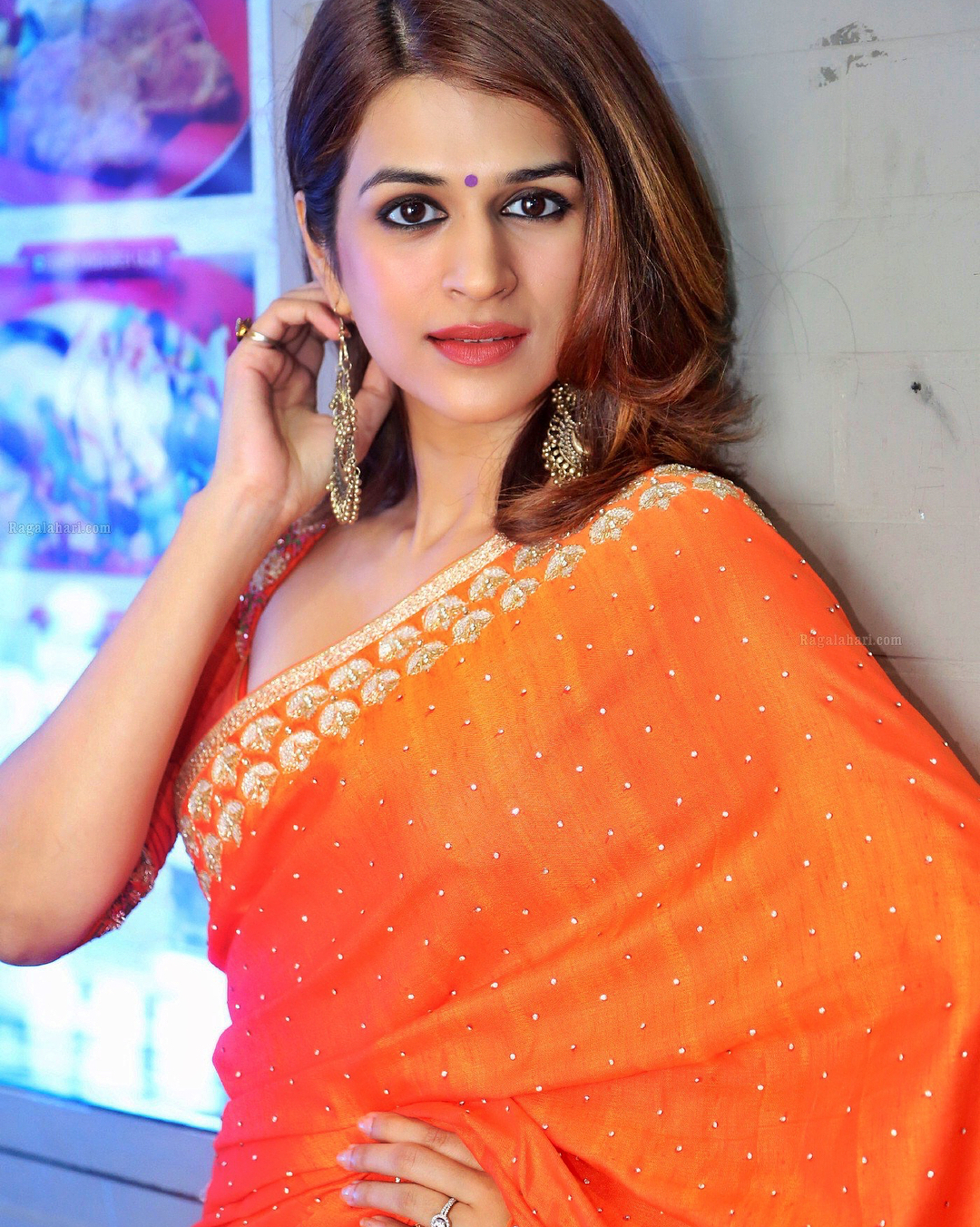 [Image: 176-Shraddha-Das-New-Latest-HD-Photos-Pa...Images.jpg]