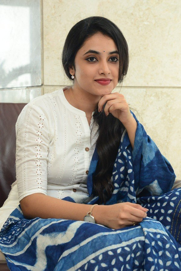 Priyanka Mohan New Latest HD Photos | Gang Leader Movie Heroine Priyanka  Arul Mohan Photo Shoot Images | 25CineFrames