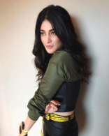 Shruti Haasan New Latest HD Photos | Srimanthudu, Krack Movie Heroine Shruti Haasan Photo Shoot Images