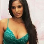 Poonam Panday charging Rs.3cr per one hr