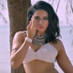 Sexy Rakul Preet Singh talks about her hard work!